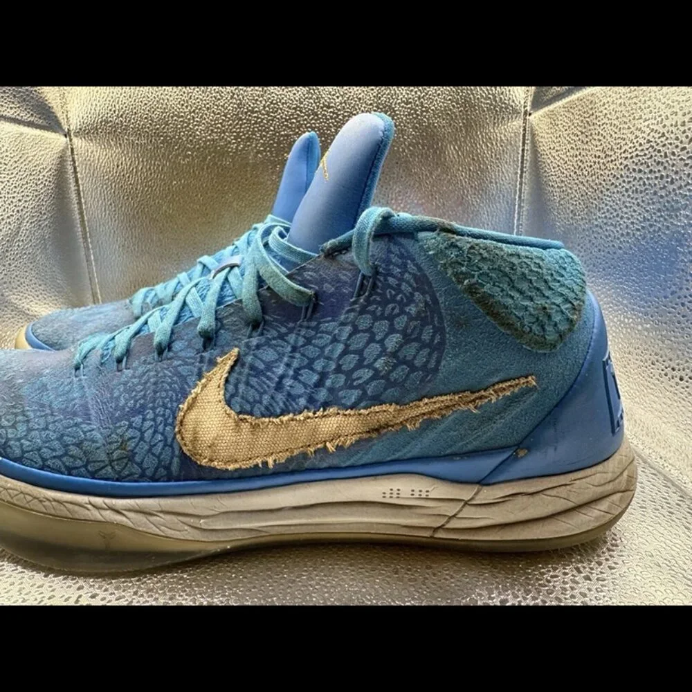 RARE 🚀 Size 11.5 - Nike Kobe AD Mid‎ Demar Derozan PE Blue AQ2721-900